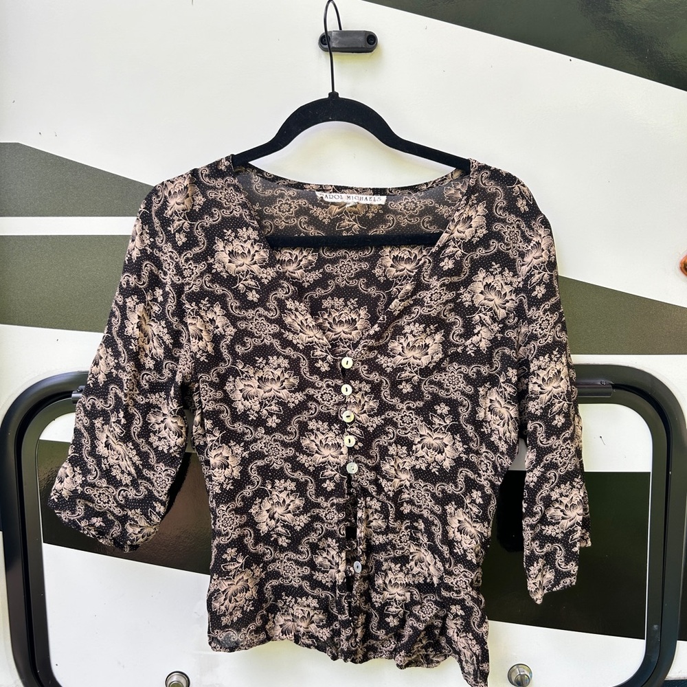 Women’s blouse